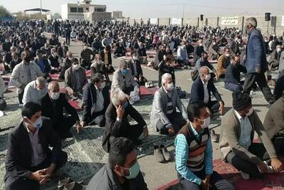 کشاورزانی که در اعتراض به بی‌آبی جاده شرق اصفهان را بستند: ما آشوبگر نیستیم؛ اگر مزرعه‌مان سیراب بود فرصت تحصن نداشتیم
