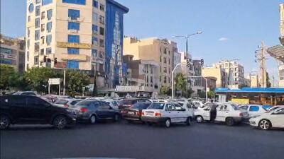 خاموشی چراغ‌های راهنمایی و رانندگی در محله شهرک غرب به لطف قطعی برق + فیلم
