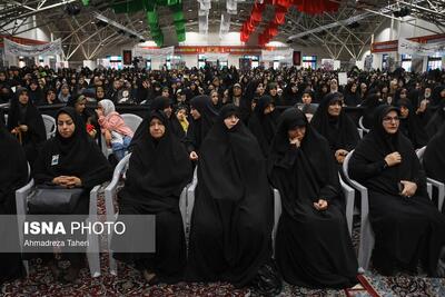 اجتماع بانوان به مناسبت سالگرد شهادت شهدای خدمت در اصفهان