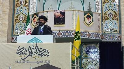 امام جمعه زنجان: روحیه مقاومت و وحدت ملی، راه برون رفت از مشکلات است