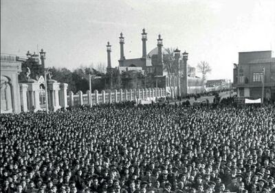 نبض تاریخ ایران در این میدان تپیده است