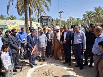آغاز عملیات اجرایی پروژه تعریض و آسفالت جاده روستای عبودی و بهسازی معابر سطح شهر شادگان