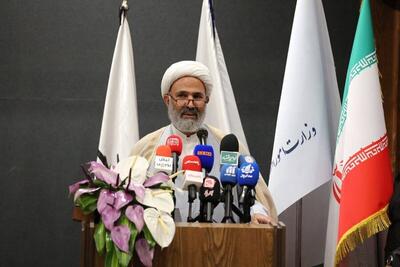 نظام بانکی کشور نیازمند بازتعریف و پاسخگویی بیشتر به مردم است