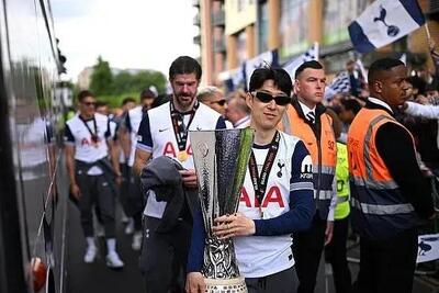 عکس؛ جشن خیابانی قهرمان لیگ اروپا در شمال لندن