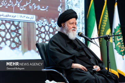 علم الهدی : آمریکا یک درنده است ؛ چرا با یک درنده رابطه برقرار کنیم؟