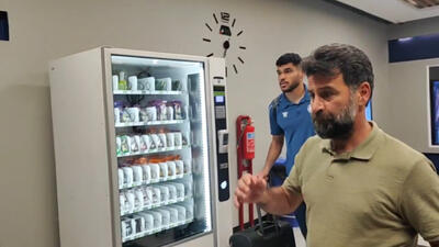 ورود پژمان نوری به ورزشگاه سردار شهید سلیمانی - پارس فوتبال