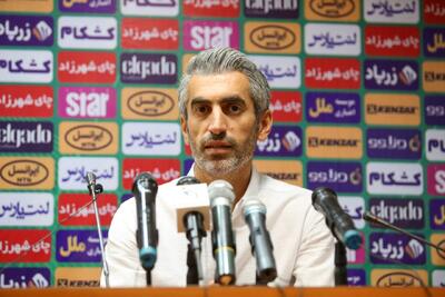 اندونگ رفتار بی انضباطی داشت؛ مجتبی جباری: قرار است مربی خارجی سکان هدایت استقلال را بر عهده گیرد - پارس فوتبال