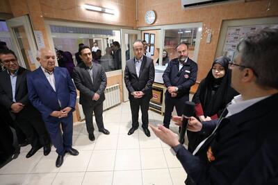 گزارش تصویری از بازدید اعضای هیات مدیره سازمان بورس از یکی از انبارهای زعفران بورس کالا
