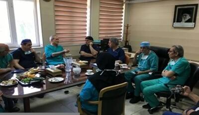 یک سوال! پزشکیان جراح قلب است یا رئیس جمهور؟!