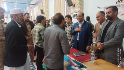 استقرار میزخدمت ناحیه نفت زابل در مصلی نمازجمعه بمناسبت سالروز فتح خرمشهر