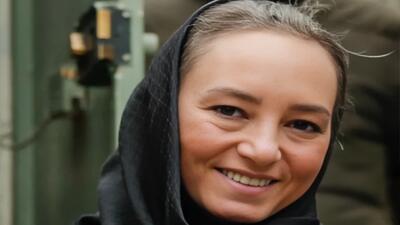 خبر روز | تصویری عاشقانه از سحر ولدبیگی در آغوش همسرش لب ساحل | گلی شی