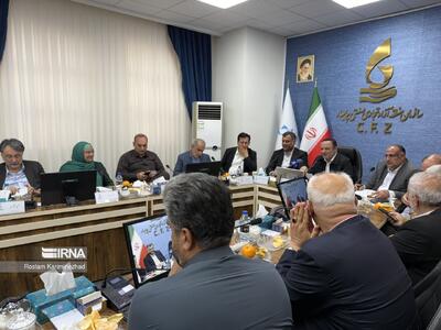 حذف عوارض صادراتی از مناطق آزاد یک ضرورت اجتناب ناپذیر است