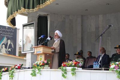 جمهوری اسلامی همه تحریم‌های دشمنان را به فرصت تبدیل کرده است