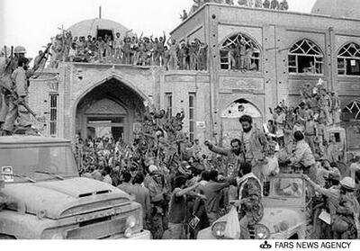 ببینید/ماجرای سرود «خجسته‌باد این پیروزی» در دانشگاه‌های آمریکا