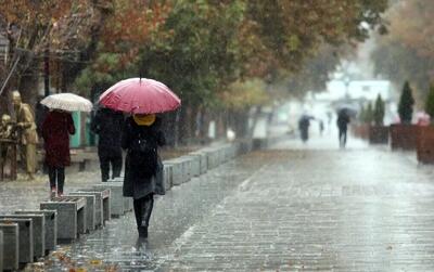 هشدار نارنجی هواشناسی برای ١٥ استان/ رگبار باران و رعد و برق برای تهران و کرج تا سه شنبه
