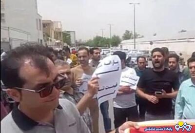 چرا نانوایان در اراک و مشهد تجمع کرده‌اند؟ | روزنو