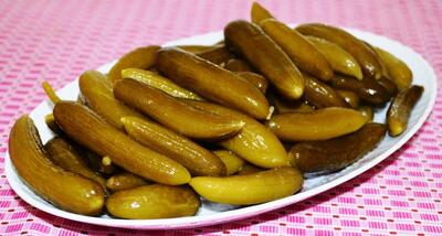 این مدل خیارشور گوجه ای همه رو انگشت به دهن میذاره!+فیلم - سبک ایده آل