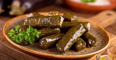آسان‌ترین رو پیچیدن دلمه برگ مو + فیلم - سبک ایده آل