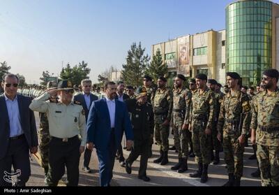 مراسم صبحگاه مشترک نیروهای مسلح فارس برگزار شد - تسنیم