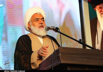 معلم پرچم‌دار ارزش‌ها و تجلی رسالت پیامبران است - تسنیم