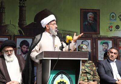 نه دست نیاز دراز می‌کنیم، نه به کسی اجازه دست‌درازی می‌دهیم - تسنیم