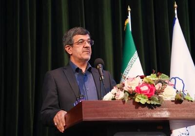 خاطره استاندار یزد از ممانعت حضور وی در جبهه به دلیل سن کم - تسنیم