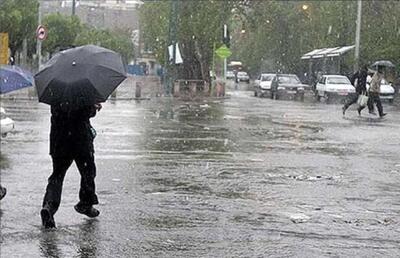 فیلم بارش تگرگ زیبای بهاری در سیاه‌بیشه؛ جاده چالوس دیدنی شد