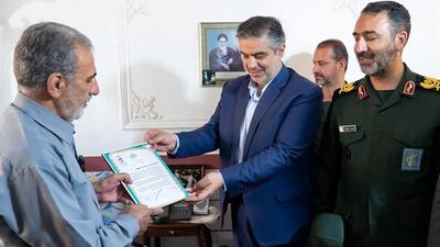 دیدار با یک‌هزار خانواده شهید استان مرکزی در قالب رزمایش رهروان شهدا