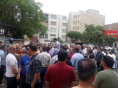 عکس/ تجمع بازنشستگان شرکت واحد اتوبوسرانی تهران | اقتصاد24