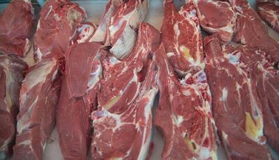 امروز یکشنبه 4 خرداد بازار گوشت قرمز چقدر آب خورد؟ نرخ ماهیچه گوسفندی را ببینید! +جدول