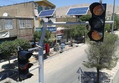 پیشنهاد پلیس راهور برای قطع نشدن برق چراغ راهنمایی تقاطع‌ها