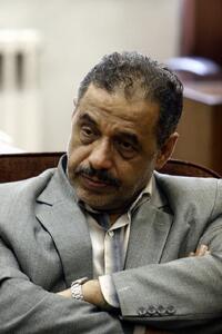 با این اشرافیگری قاطعانه برخورد کنید