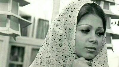 سال ۱۳۵۵: اعلام جرم علیه توزیع‌کنندگان عکس‌های غیراخلاقی