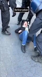 رفتار خشونت‌ آمیز پلیس آلمان با حامیان فلسطین/فیلم