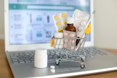 آغاز فعالیت آزمایشی طرح دارو رسان از نیمه خرداد/ ارائه نسخه‌ و مشاوره در بستر اینترنت