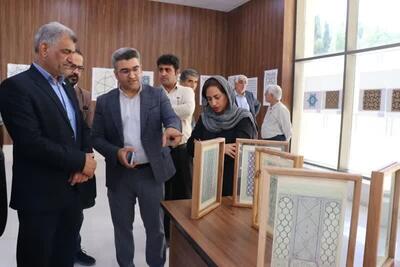 نمایشگاه آثار طراحی گره‌ چینی در آرامگاه سعدی افتتاح شد