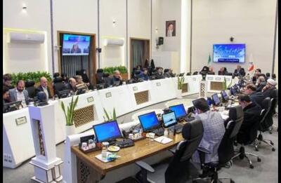 فرش قرمز برای مفسد اقتصادی پهن نکنید