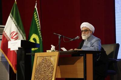 نقش مهم نویسندگان و روایتگران دفاع مقدس در حفظ هویت ملی و دینی نسل جوان