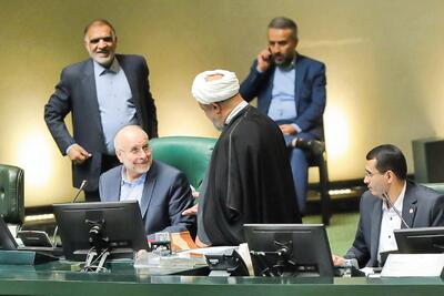 جنجال پیامک‌های تهدید 