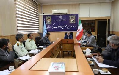 اراذل و اوباش فضای مجازی شناسایی و بازداشت شوند