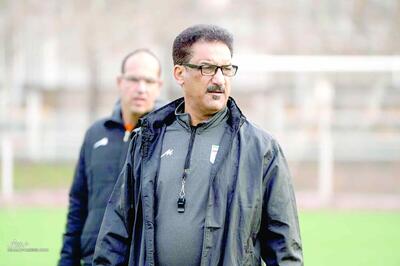سرمربی استقلال گفت تو برگ برنده ما جلو پرسپولیس هستی/ شعار هواداران استقلال برایم افتخاری ماندگار است - پارس فوتبال