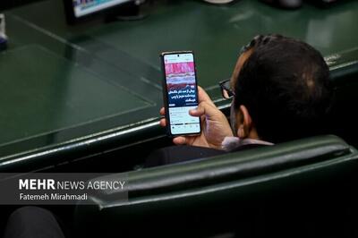 پیامک‌های تهدیدآمیز برای نمایندگان