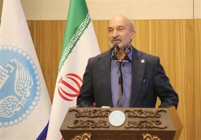راه‌حل بسیاری از مسائل در فعالیت‌های نوآورانه دانشگاهیان است - تسنیم