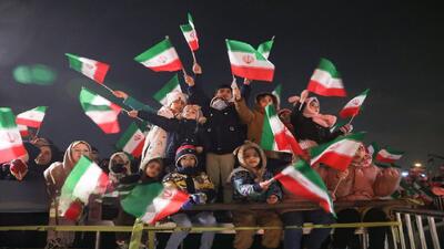 قصه تصویب یک سرود توسط رهبر انقلاب