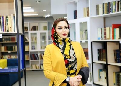 نیلوفر امینی فر، مجری خانم صداوسیما مهاجرت کرد