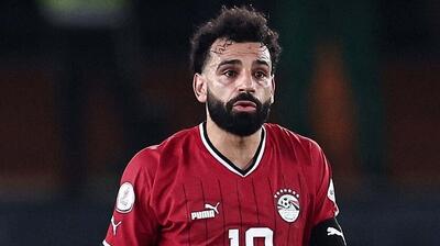 ببینید اهدای جایزه کفش طلای محمد صلاح با حضور همسر محجبه اش!