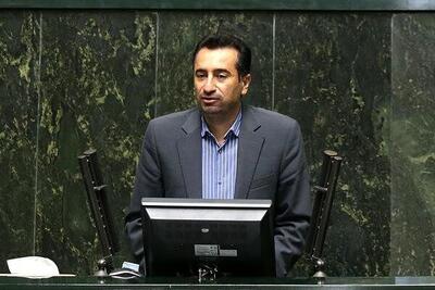 دولت برای تغییر ساعت رسمی کشور  و در راستای کاهش مصرف برق اقدام کند