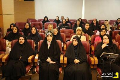 نشست نقش‌آفرینی زنان در توسعه انرژی‌های تجدیدپذیر کشور