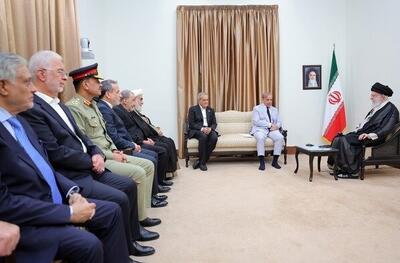 در شرایطی که جنگ‌طلبان در دنیا انگیزه‌های زیادی برای ایجاد اختلاف و جنگ دارند، تنها چیزی که می‌تواند امنیت امت اسلامی را تامین کند، اتحاد میان کشورهای اسلامی است /  وضعیت غزه به جایی رسیده که مردم عادی در اروپا و آمریکا با برپایی تظاهرات به دولت‌های خود  اعتراض می‌کنند اما برخی دولت‌های اسلامی در کنار رژیم صهیونیستی می‌ایستند / ما به آینده دنیای اسلام خوش‌بین هستیم