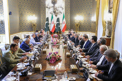 پزشکیان: سطح فعلی مناسبات اقتصادی ایران و پاکستان متناسب با ظرفیت‌های دو کشور نیست